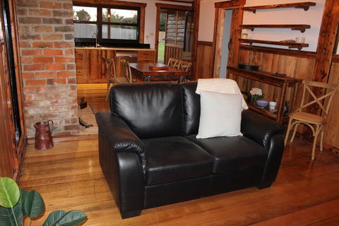 The Cottage - Accommodation Resorts 2