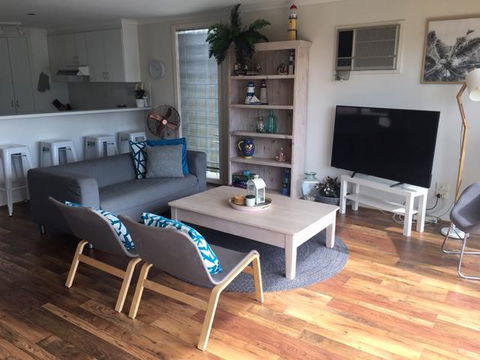 The Esplanade Holiday Home - Accommodation Resorts 1