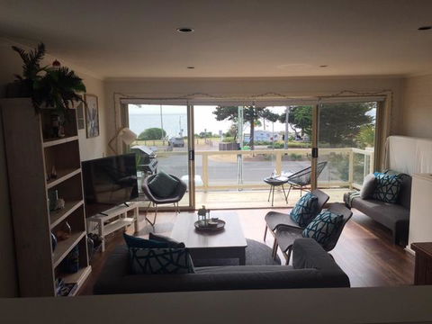 The Esplanade Holiday Home - Accommodation Resorts 2