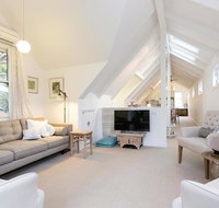 The Gatehouse - Light filled cottage in the leafy suburb of Hawthorn - Accommodation Resorts