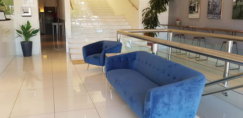 The Grand Motel - Accommodation Resorts 3