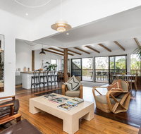 The Harrow - Accommodation Resorts