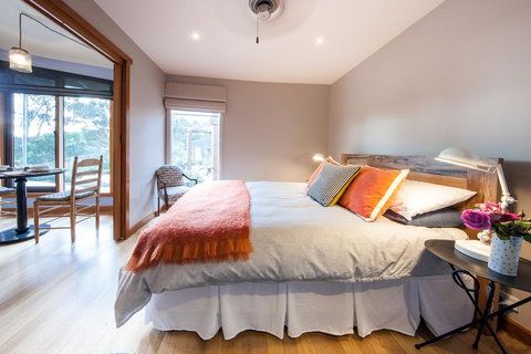 The Linden Bed And Breakfast - Accommodation Resorts 2