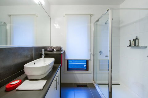 The Linden Bed And Breakfast - Accommodation Resorts 1