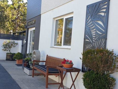 The Lodge Broulee - Accommodation Resorts 1