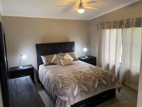 The Lodges Two - Accommodation Resorts 3