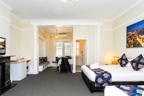 The North Shore Hotel - Accommodation Resorts 3