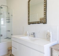 The Orchard House - Accommodation Resorts