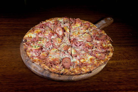 The Queensland Hotel - Accommodation Resorts 2