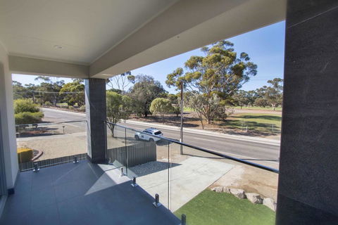 The Races Complex - Accommodation Resorts 2