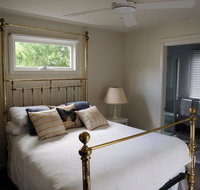 The Red Feather Inn - Accommodation Resorts