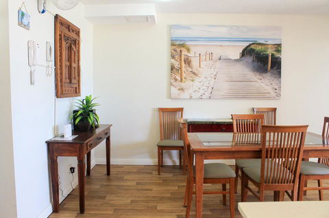 The Rocks Resort - Official - Accommodation Resorts 1