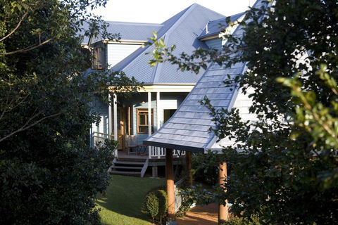 The Spotted Chook And Amelie's Petite Maison - Accommodation Resorts 1