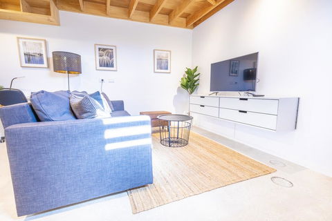 The Studio At Waterloo - Accommodation Resorts 1
