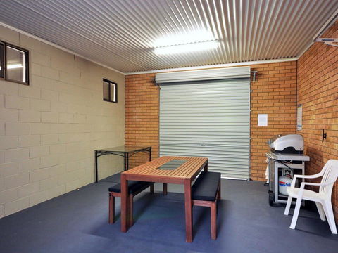 The Studio On The Lake @ Fishing Point, Lake Macquarie - Honestly Put The Line In And Catch Fish - Accommodation Resorts 2