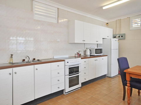 The Studio On The Lake @ Fishing Point, Lake Macquarie - Honestly Put The Line In And Catch Fish - Accommodation Resorts 3