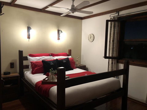 The Table Guest House - Accommodation Resorts 2