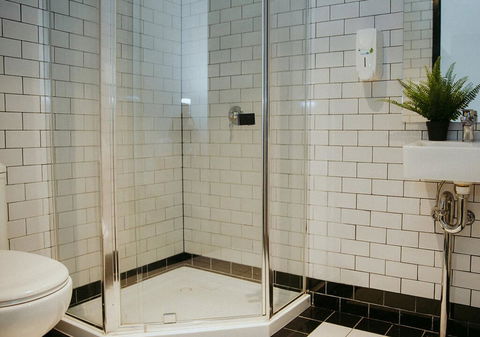 The Village Broadway - Accommodation Resorts 2