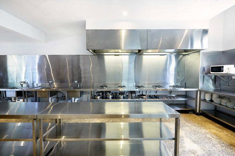 The Village Melbourne - Accommodation Resorts 2