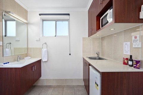 Thunderbird Motel Yass - Accommodation Resorts 3