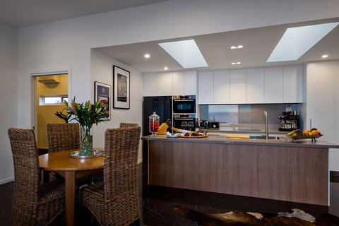 Tinderbox Retreat - Accommodation Resorts 1