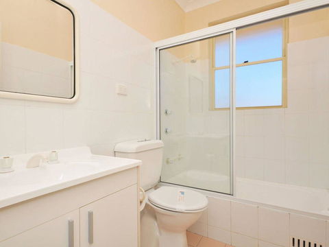 Toowoon Beach View 3br Villa 4 Just Steps To Beach With Views - Accommodation Resorts 3