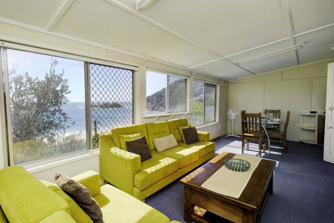 TRADEWINDS - Accommodation Resorts 1