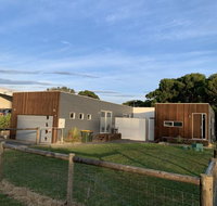 Tranquil Getaway Wifi Netflix Pet friendly - Accommodation Resorts