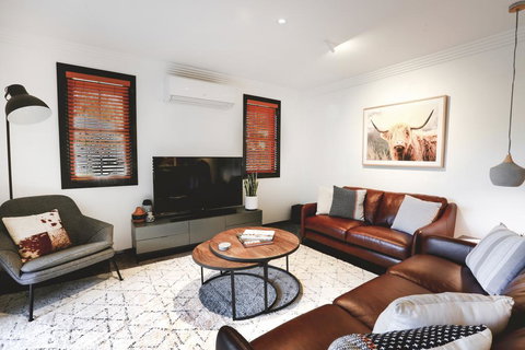 Tre Sorelle Camden - Accommodation Resorts 1