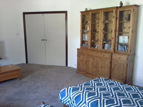 Tree Lodge - Accommodation Resorts 3