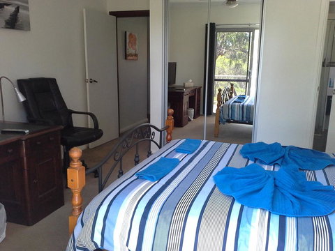 Tree Lodge - Accommodation Resorts 2
