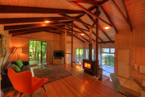 Treetops Seaview Montville - Accommodation Resorts 2