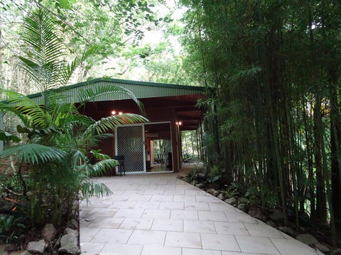 Treetops Montville - Accommodation Resorts 2