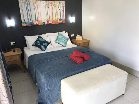 Tropical Lodge - Accommodation Resorts 0