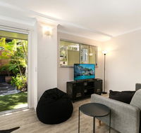 Tropical Townhouse With Two Courtyards and Pool - Accommodation Resorts