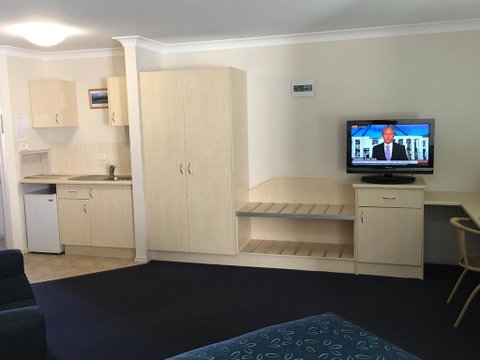 Tuckerbox Motor Inn - Accommodation Resorts 2