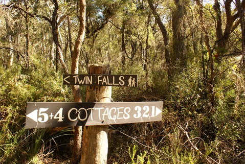 Twin Falls Bush Cottages - Accommodation Resorts 3