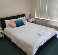 Value 2 Bed Villa Close to QEH  Airport  City  Beach - Accommodation Resorts