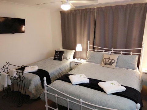 Victoria At Redcliffe Bed & Breakfast - Accommodation Resorts 1