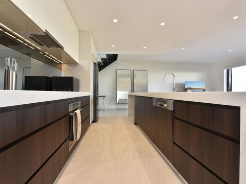 Villa Capri Waterside At Trinity Point - Accommodation Resorts 2