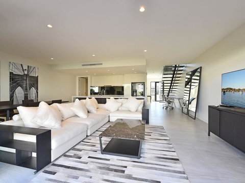 Villa Capri Waterside At Trinity Point - Accommodation Resorts 1