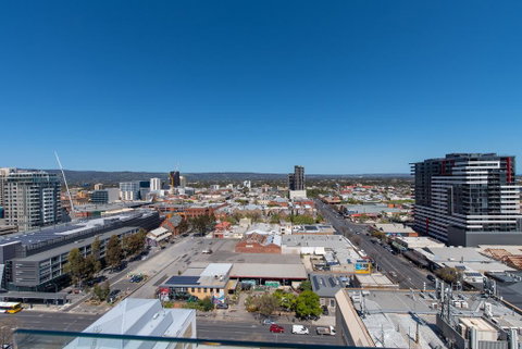 Vision On Morphett Adelaide Central - Accommodation Resorts 2