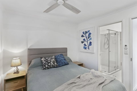 Walking On Sunshine - Accommodation Resorts 2