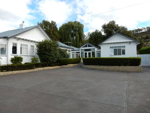 Walton House Bed & Breakfast - Accommodation Resorts 0