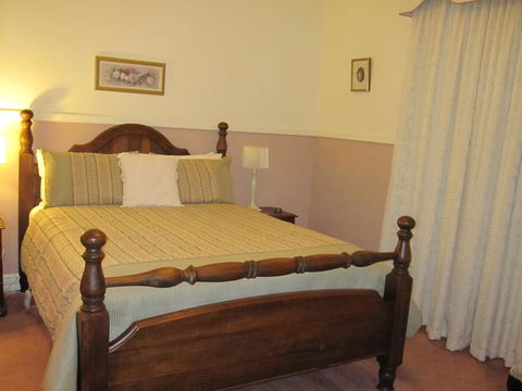 Walton House Bed & Breakfast - Accommodation Resorts 2
