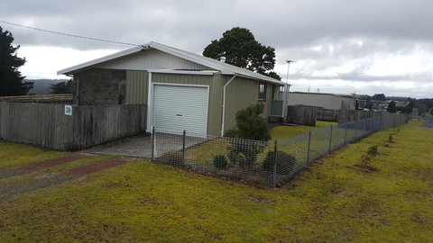 Waratah Falls Holiday Unit - Accommodation Resorts 3