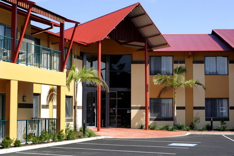Warners At The Bay - Accommodation Resorts 0