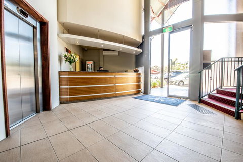 Warners At The Bay - Accommodation Resorts 1