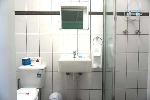 Warners Bay Hotel - Accommodation Resorts 2