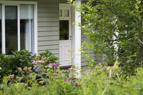 Amelina Cottages - Accommodation Resorts 36